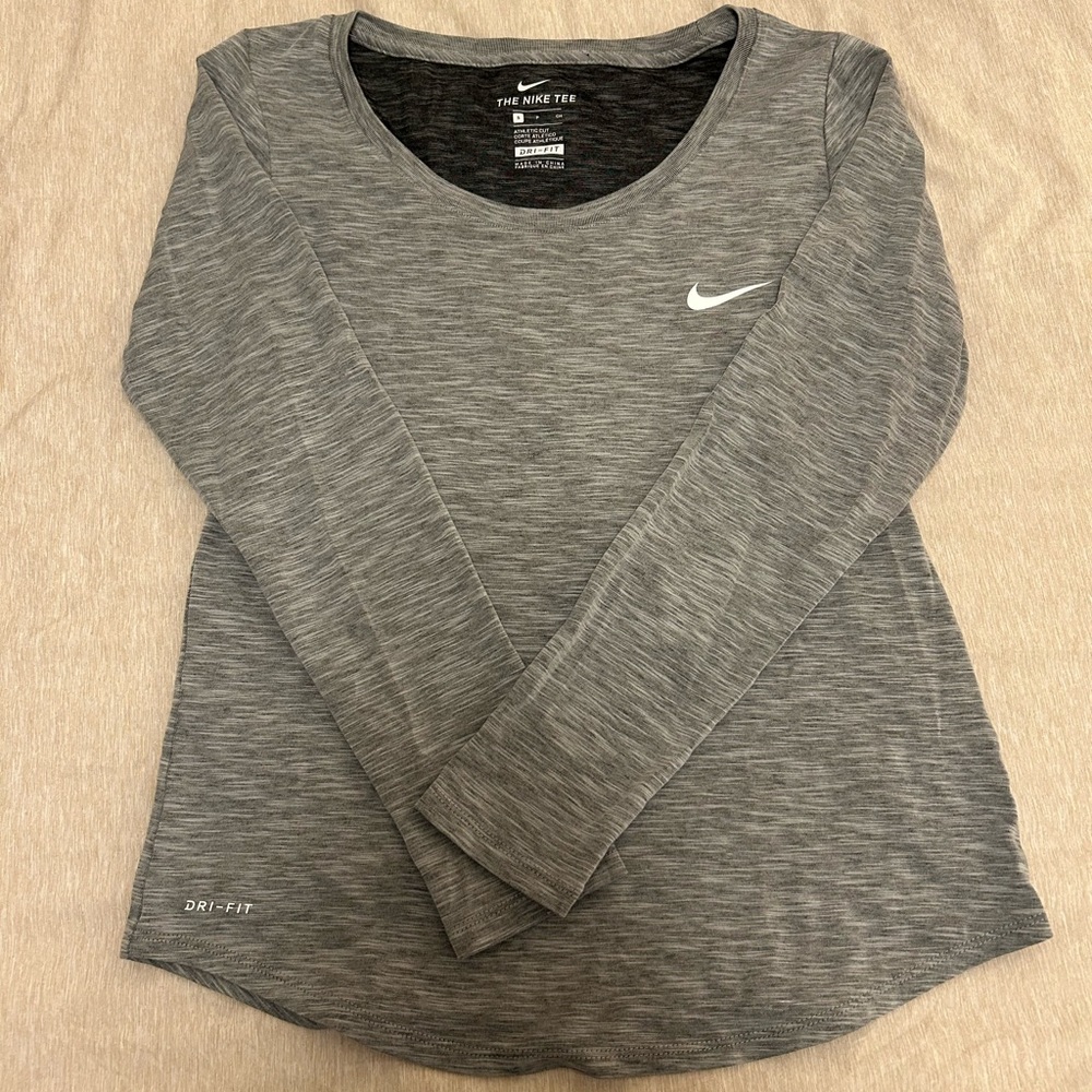 Nike women's long sleeve